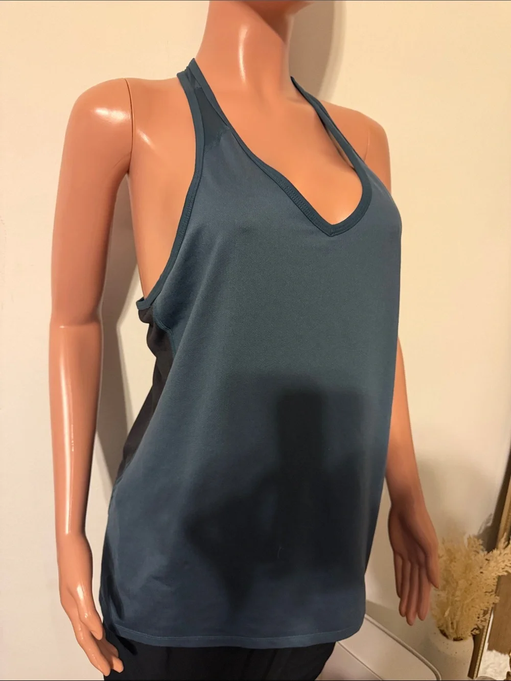 Women’s Blue Halter Active Tank Top - Picture 3 of 4